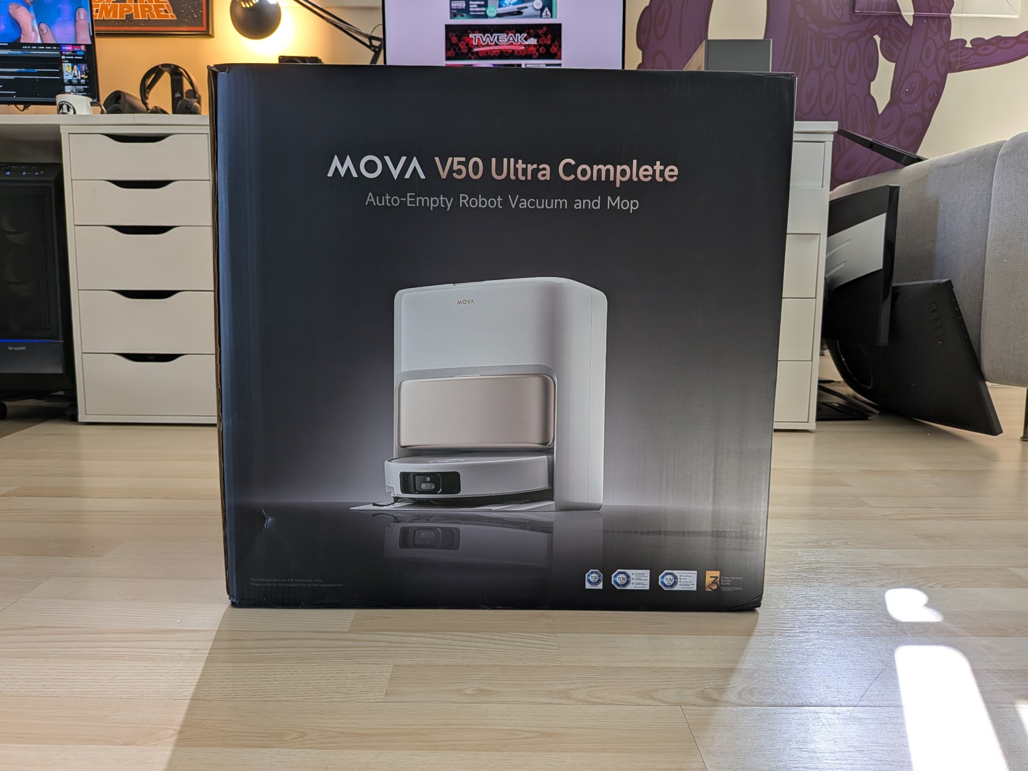 MOVA V50 Ultra Complete Box